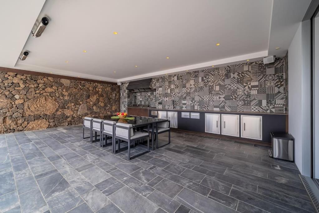 Villa Tenor ปูแอร์โตกาเลโร ภายนอก รูปภาพ